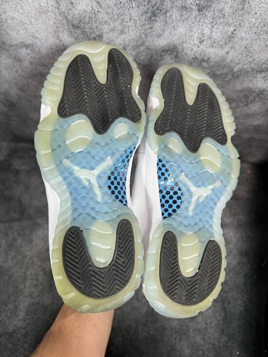 Size 8 | Jordan 11 Legend Blue No Box | Pre-Owned